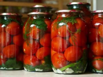 Tomat direndam dalam musim dingin tanpa sterilisasi. resep favorit saya