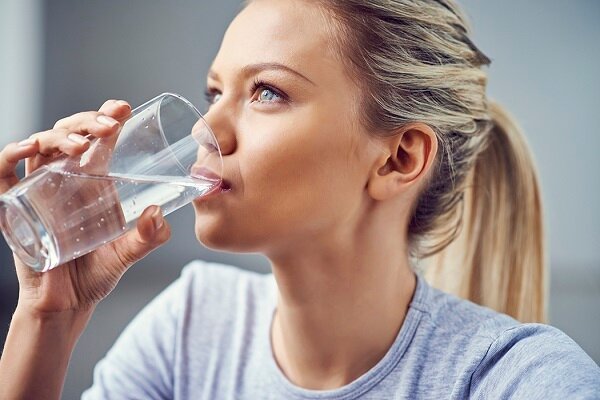 Anda perlu minum setidaknya 1,5 liter air per hari