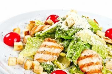 Yang paling resep salad lezat "Caesar"
