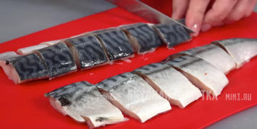 Ikan apa pun bisa dimasak dengan cara ini, tapi makarel rasanya paling enak.