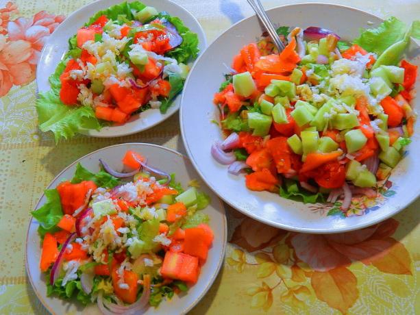 Antiparasit malam salad. yang worm tidak senang!