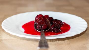 Apakah mungkin untuk memasak cherry jelly tanpa pektin? Bereksperimen dengan Swedia Sylt