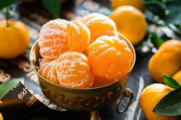 Pilih jeruk keprok yang besar dan berair tanpa kerusakan (Foto: Pixabay.com)