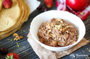 Banana oatmeal: sarapan lezat dan lezat