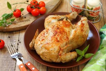 Ayam utuh dalam slow cooker