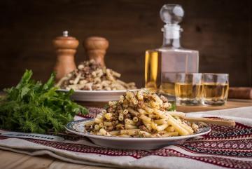 Pasta angkatan laut dengan daging cincang