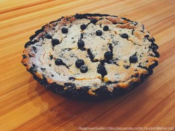 Clafoutis Resep dengan blueberry "Chef", yang tidak mirip dengan telur dadar