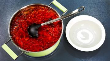 Bagaimana saya memasak borscht tanpa daging (jika tiba-tiba saya tidak merasa seperti daging sama sekali)