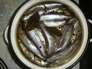 Seperti yang saya Garam capelin. Dengan kentang makan sekaligus