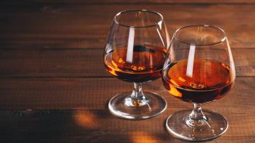 Memilih Brandy: aturan seleksi, dan bagaimana membedakan palsu