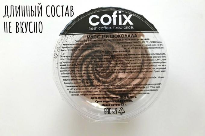 Tiga chocolate mousse dari cofix kopi