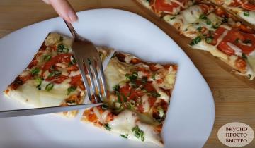 Cara memasak pizza yang lezat tipis. Fast Pizza Lavash